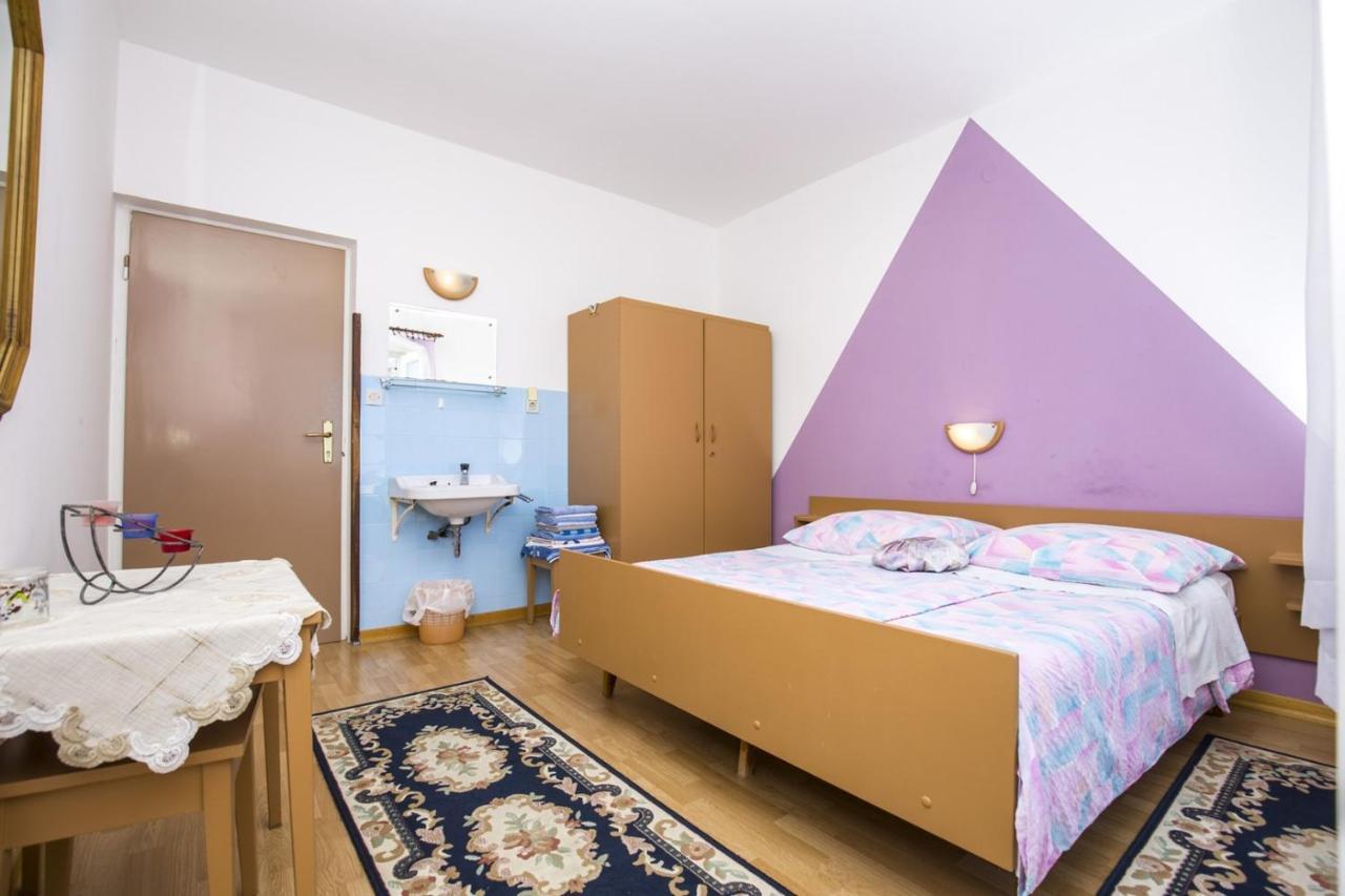 Rooms Padovan Banjol 外观 照片